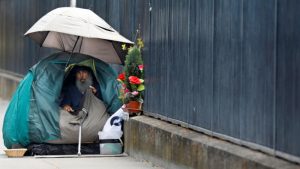 Fransada təxminən 4,2 milyon insan pis şəraitində yaşayır