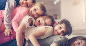 Azərbaycanda beşdən çox uşağı olan neçə qadın var?