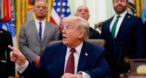 Tramp İrana bir neçə gün vaxt verib