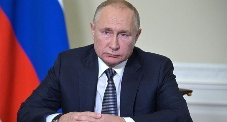 1788612621_1788430457_1788295429_1788178377_1786604905_1785653215_putin
