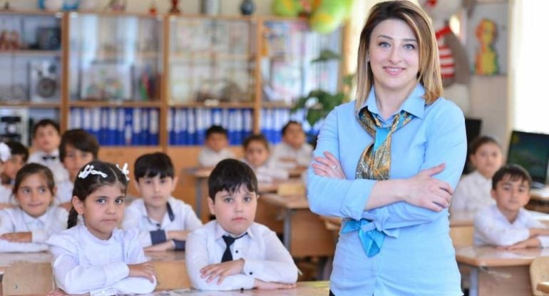 1789386202_1788613495_1783408769_muellim-geyim